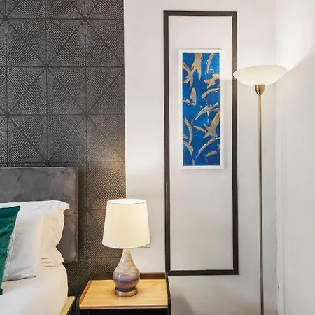 Pristine Stylish Townhouse On The Stray - Sleeps 8 * Harrogate
